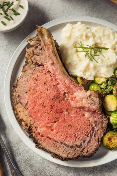 Standing Rib Roast with Herbs