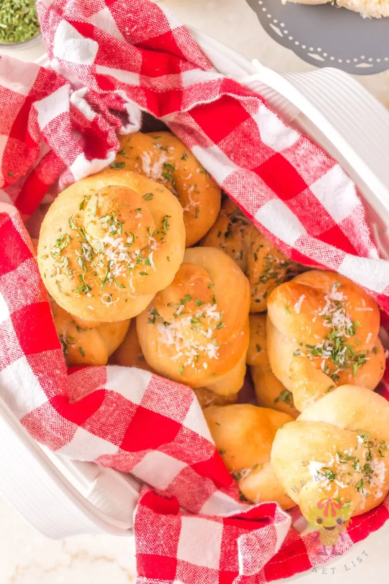 Easy and Tasty Side Dishes To Serve With Pork Chops