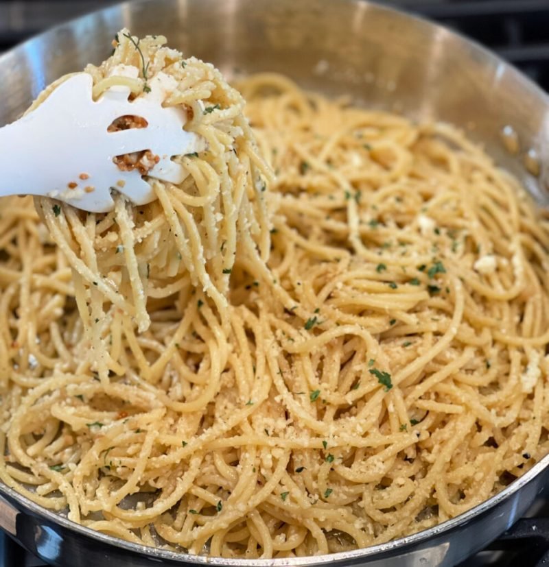Easy and Tasty Side Dishes To Serve With Pork Chops