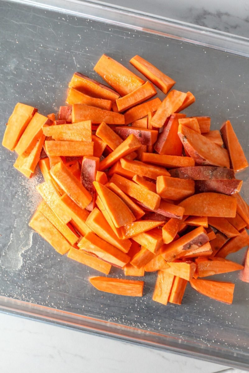 Easy and Tasty Side Dishes To Serve With Pork Chops