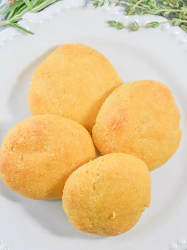 Easy and Tasty Side Dishes To Serve With Pork Chops