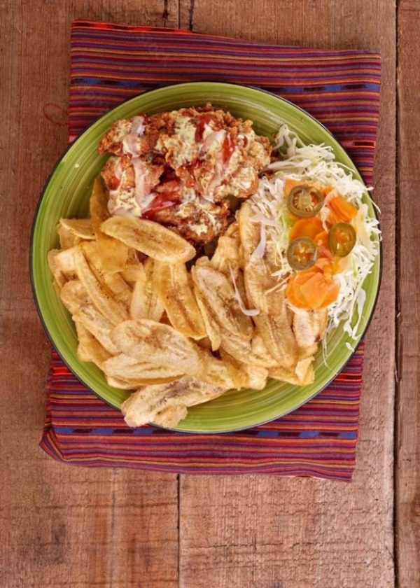 Pollo Con Tajadas